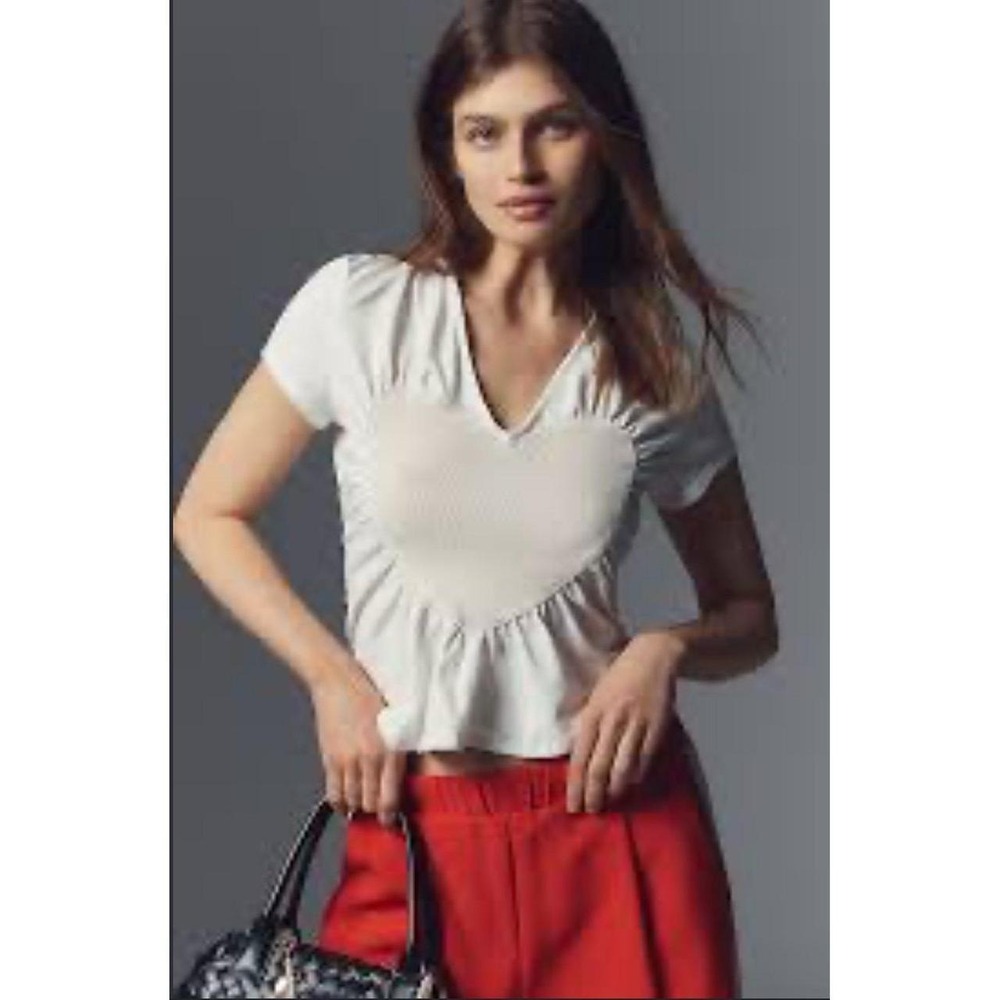 Womens Maeve Heart Embellished V-Neck Stretch Cap Short Sleeve T-Shirt